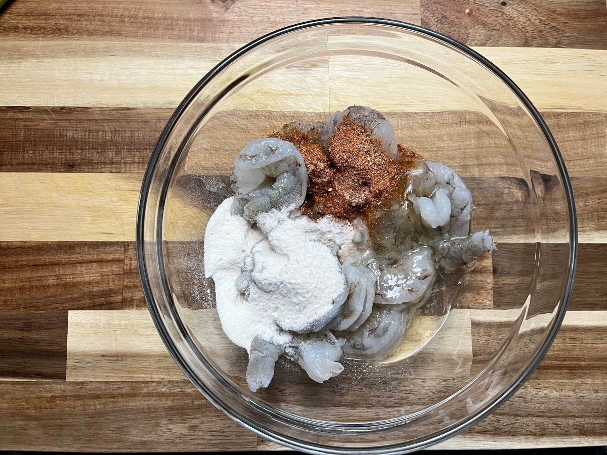 Marinating shrimp in a bowl