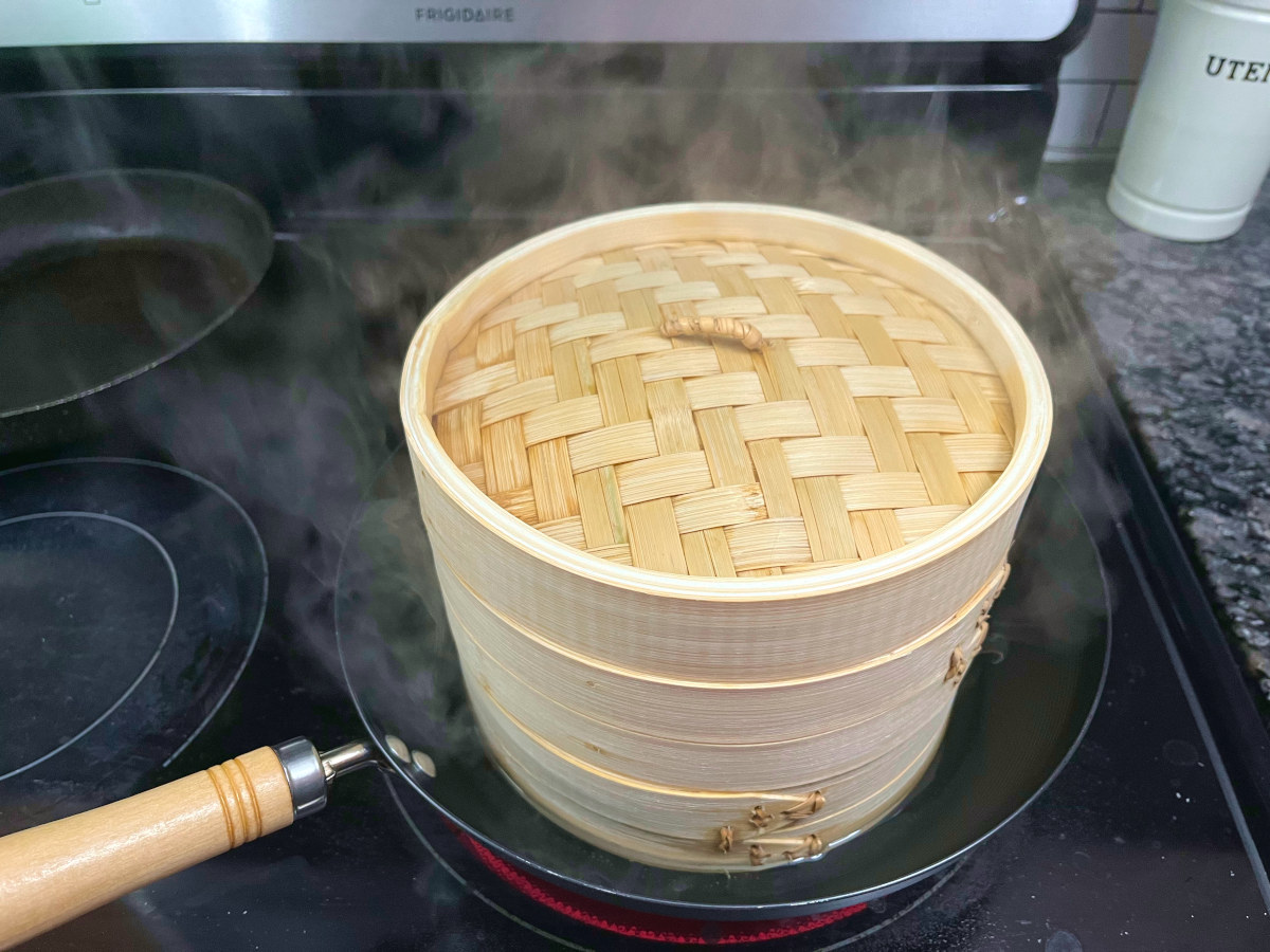 bamboo steamer in a wok
